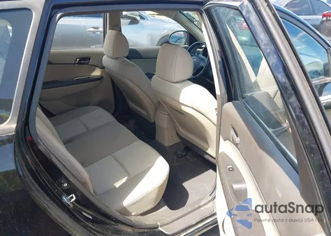 2010 Hyundai Elantra Touring Gls from USA, damaged, VIN KMHDB8AE9AU072647